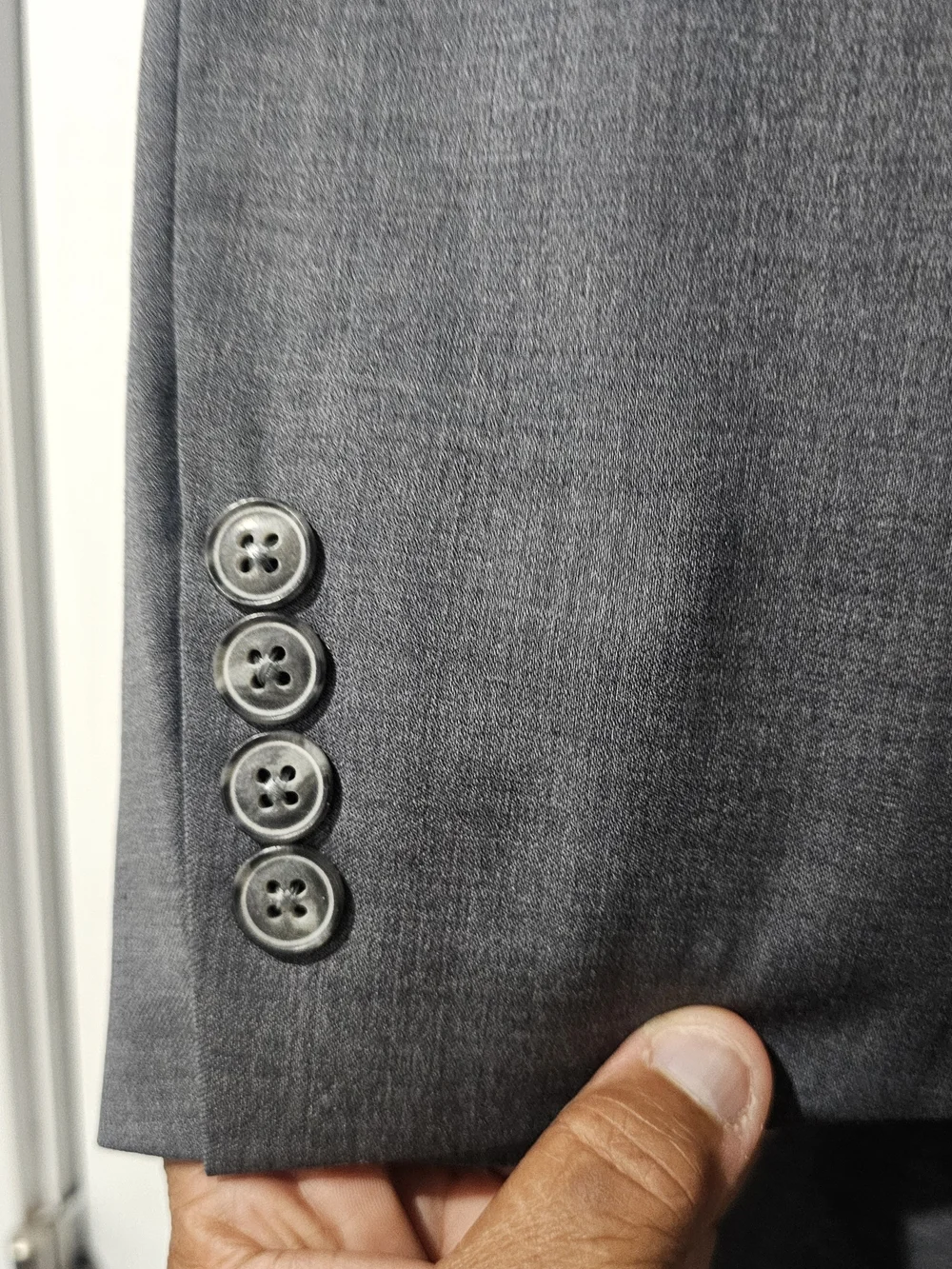 Joseph Abboud Classic Men's Gray Two-Button Blazer Suit Size 44L Pant 38wx30